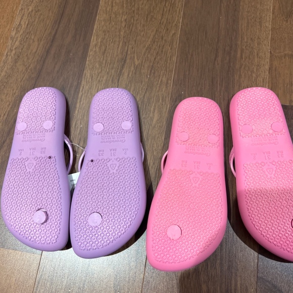 New Girls ipanema pink and purple flip flops girls size 2 - Picture 2 of 2